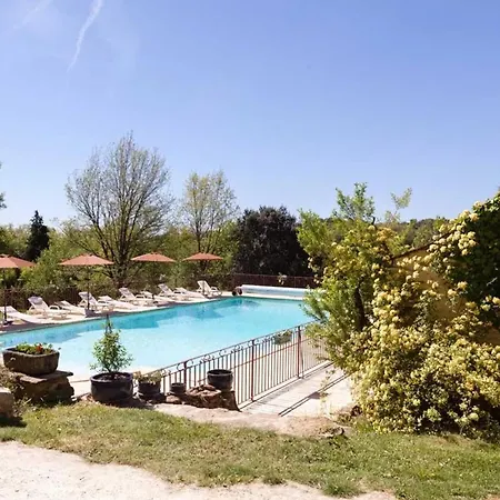 Confortable A Avec Piscine Chalet *